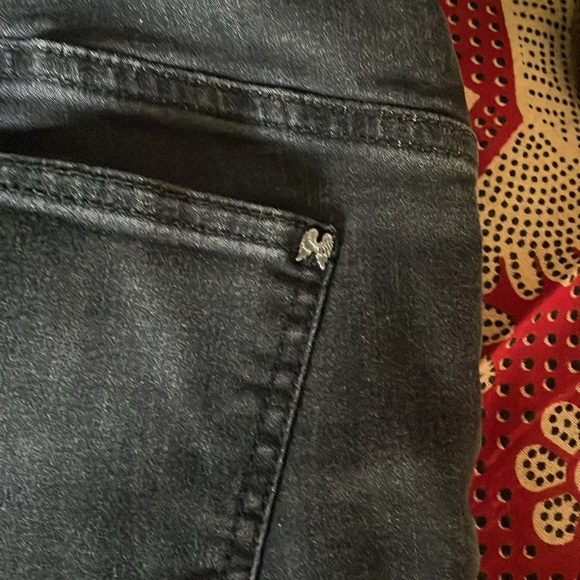 EUC Victoria’s Secret Mid Rise Black Siren five pocket Jeans - Picture 5 of 7